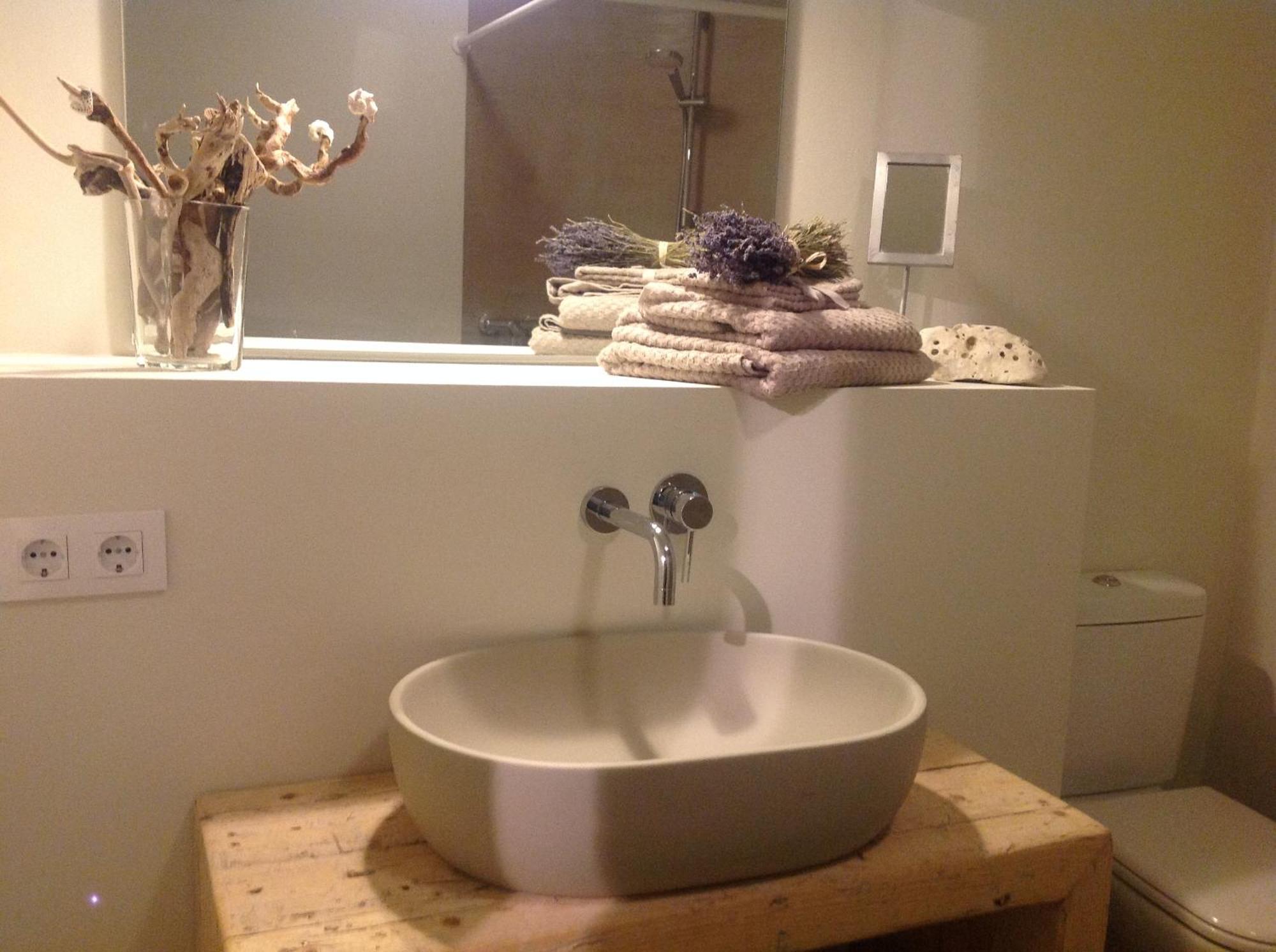 Pricosa Apart For Cyclists & Travellers Girona Bagian luar foto